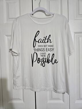 Unknown brand xxl women's white graphic tee